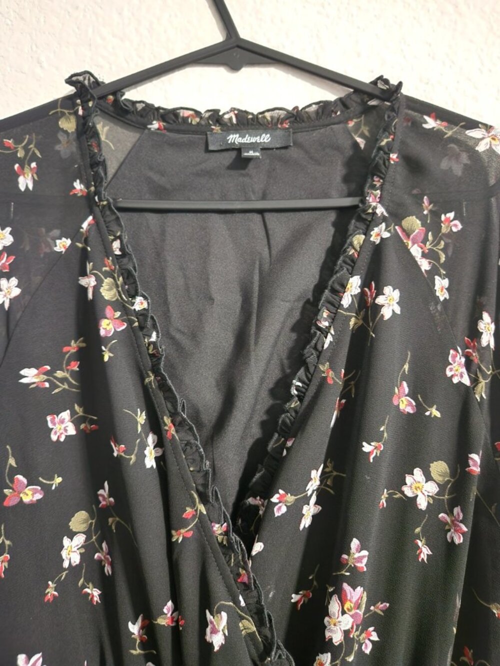 Madewell Georgette Smocked Midi Dress in Backyard Blooms size Medium - Picture 8 of 11